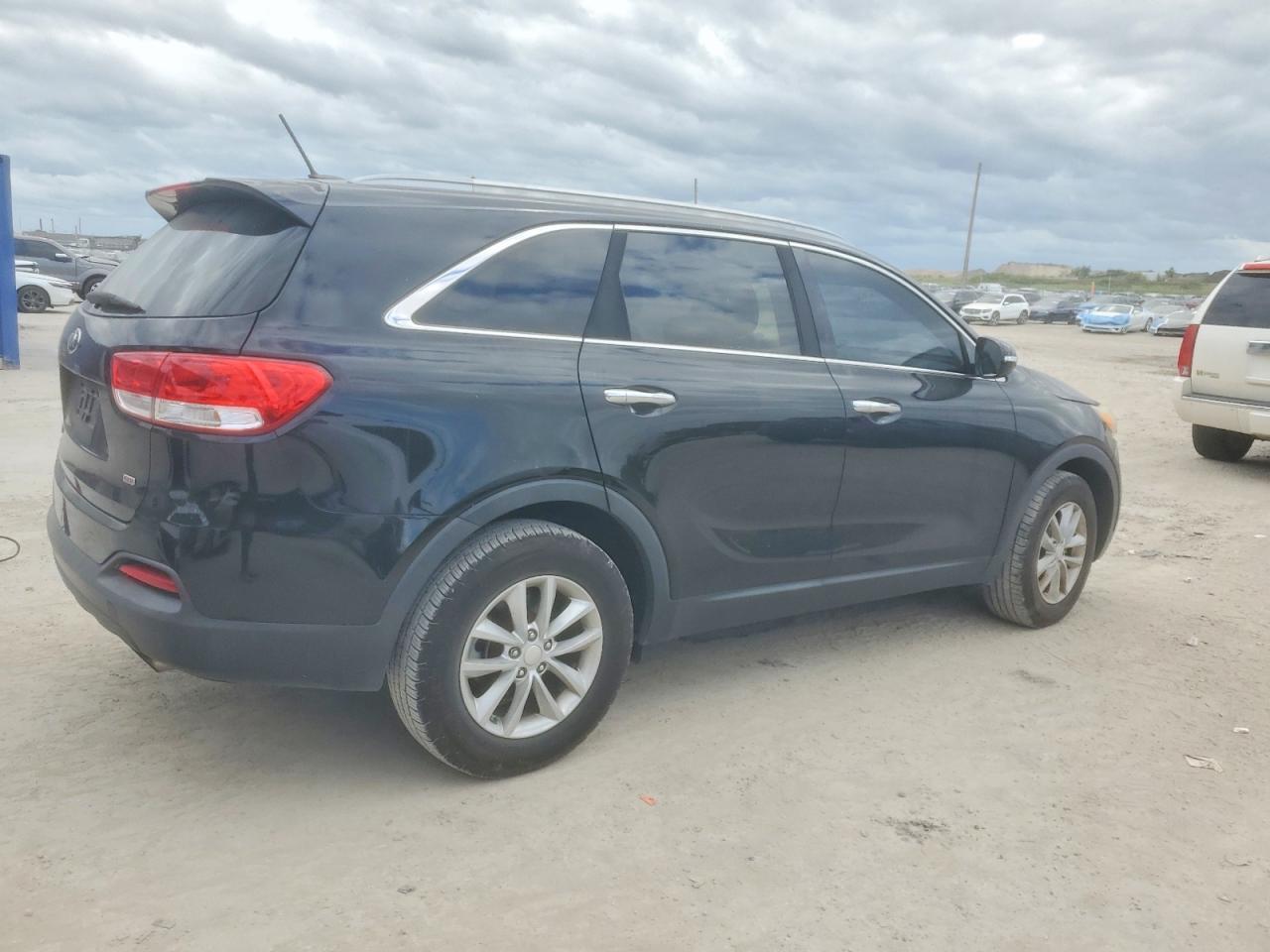 2016 KIA SORENTO