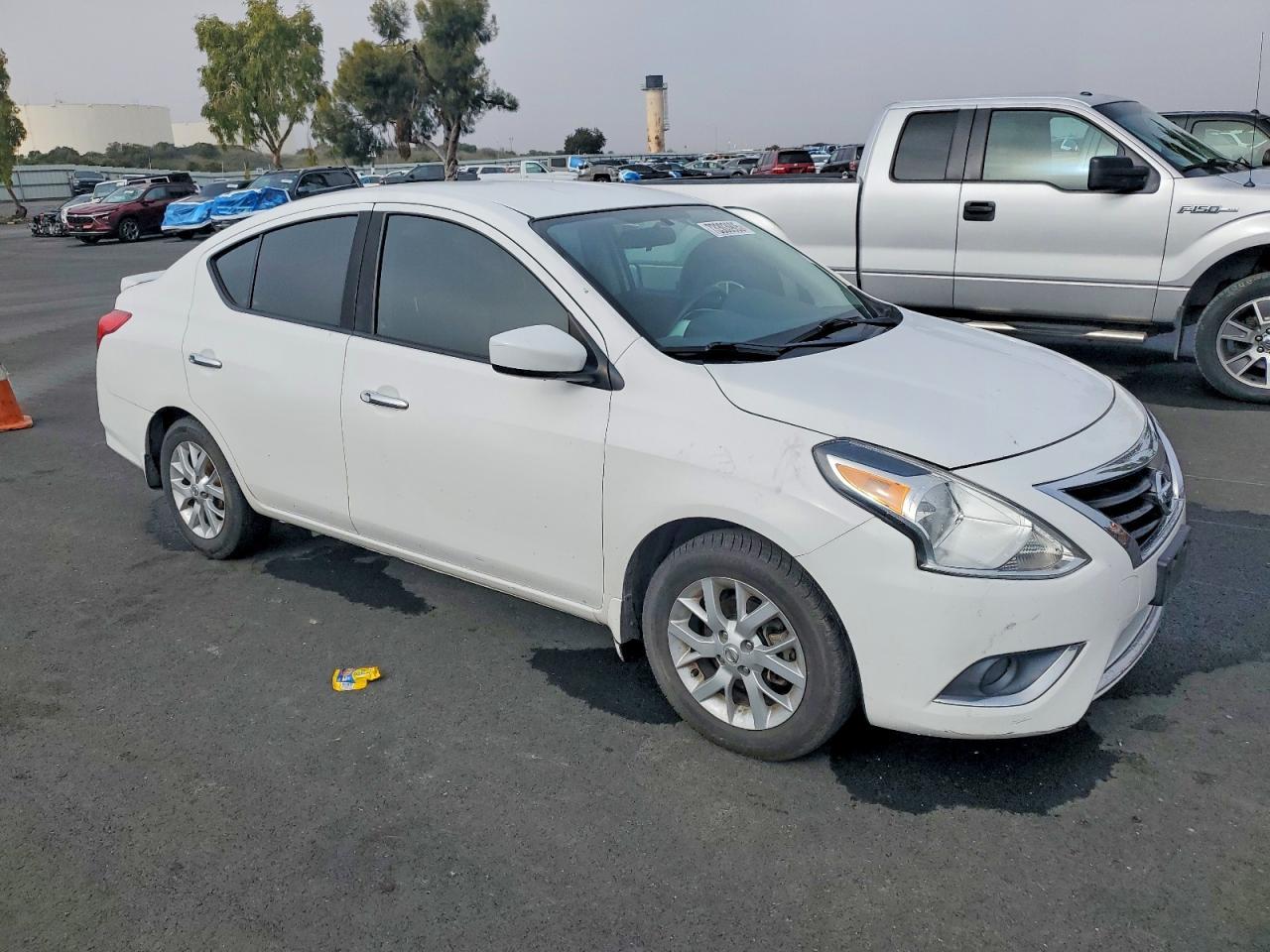 2017 NISSAN VERSA