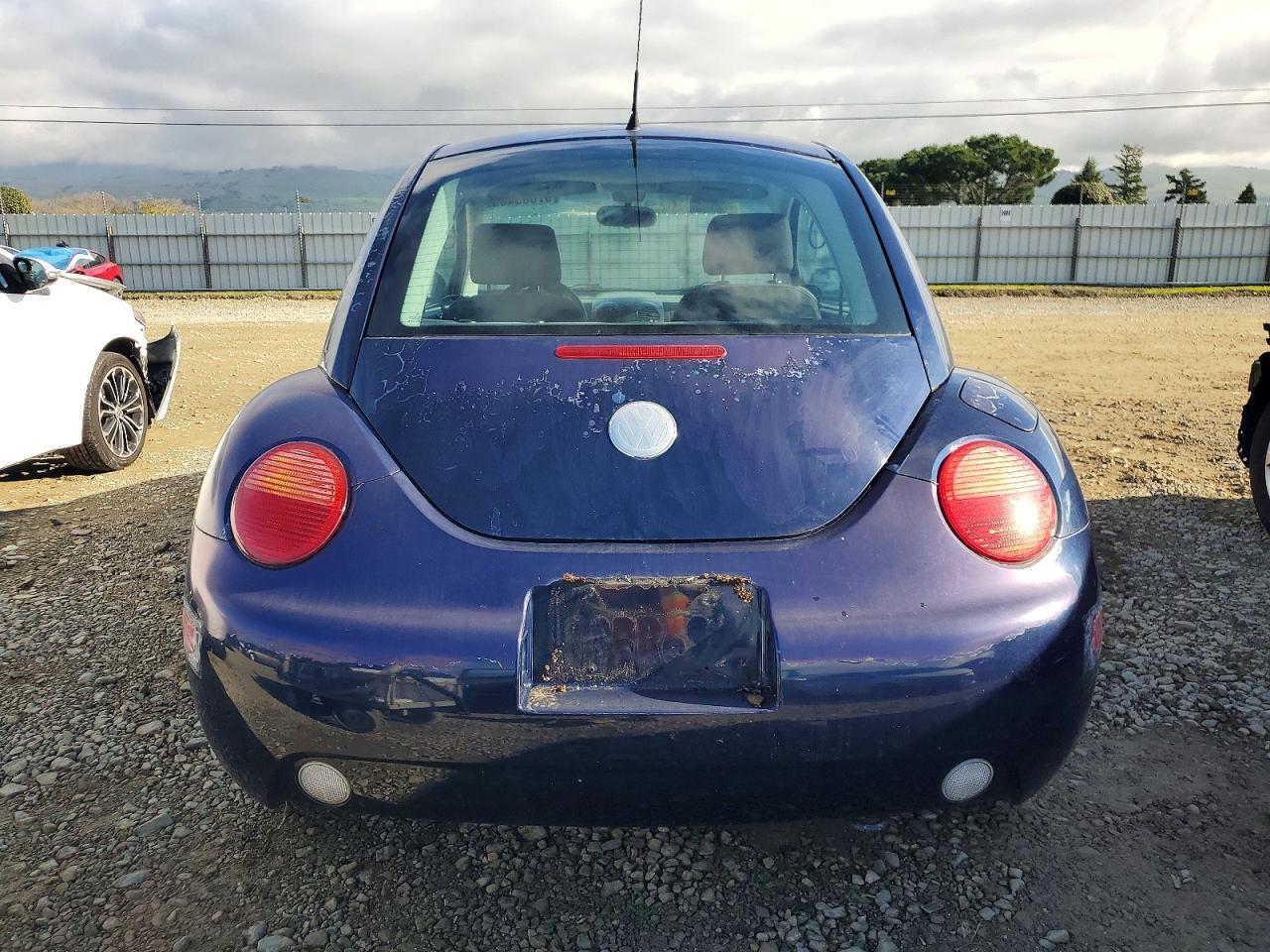 2004 VOLKSWAGEN Beetle