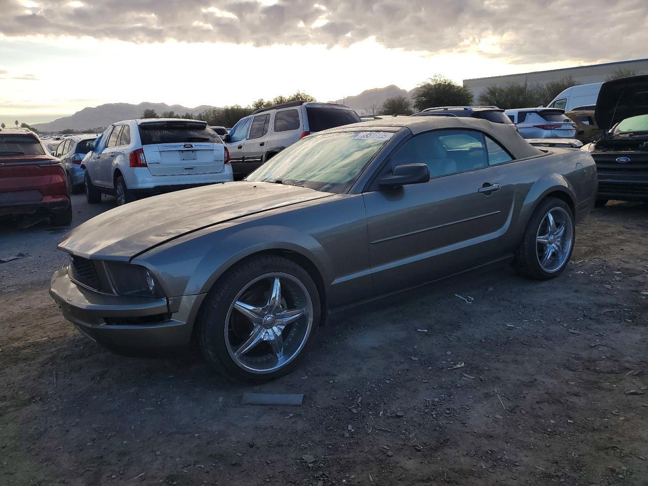 2005 FORD MUSTANG
