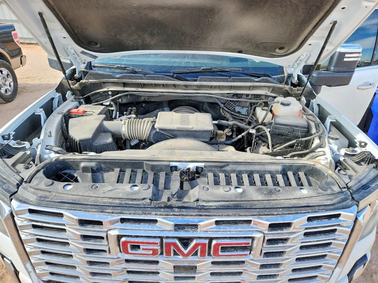 2025 GMC Sierra