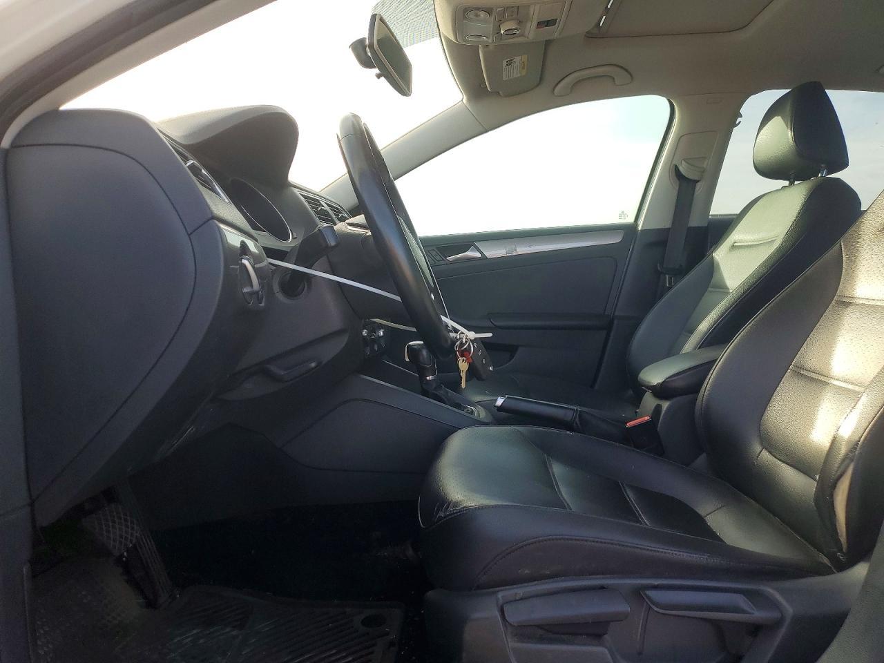 2017 VOLKSWAGEN JETTA