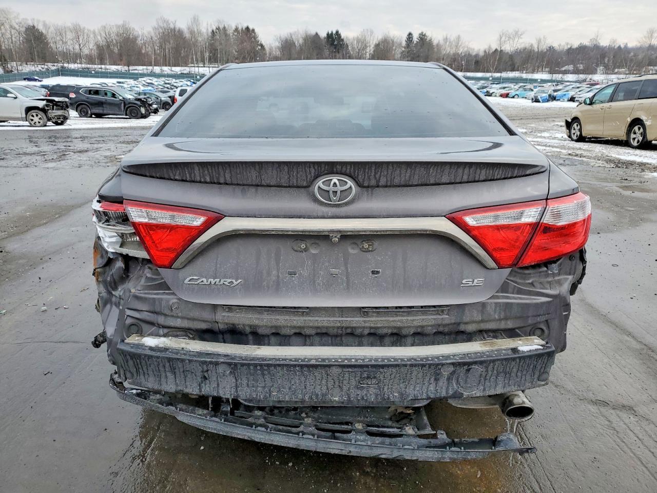 2015 TOYOTA CAMRY