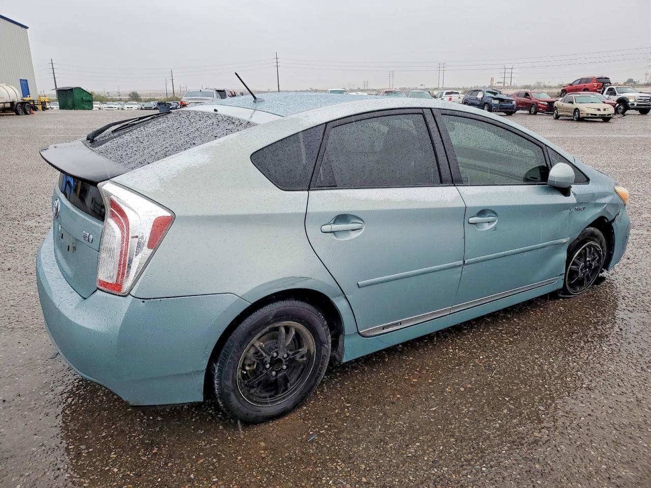 2014 TOYOTA PRIUS