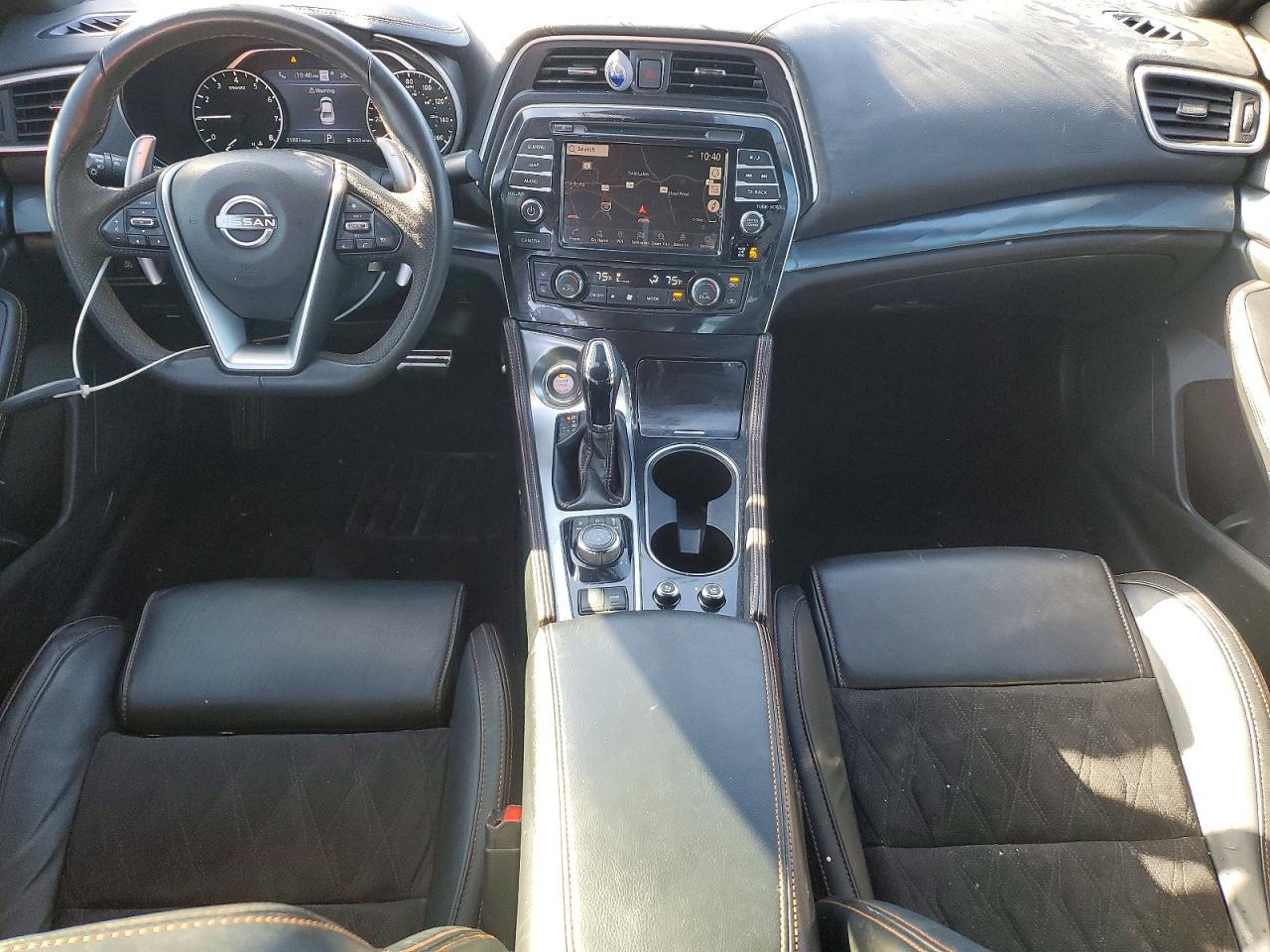 2023 NISSAN Maxima