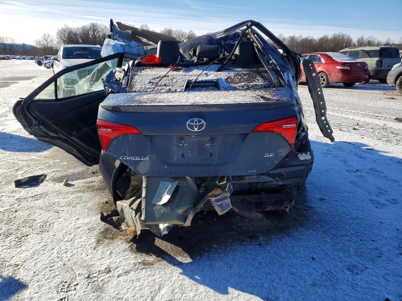 2017 TOYOTA COROLLA