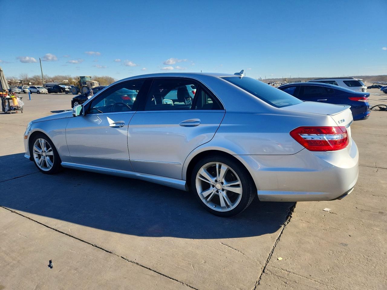 2013 MERCEDES-BENZ E-Class