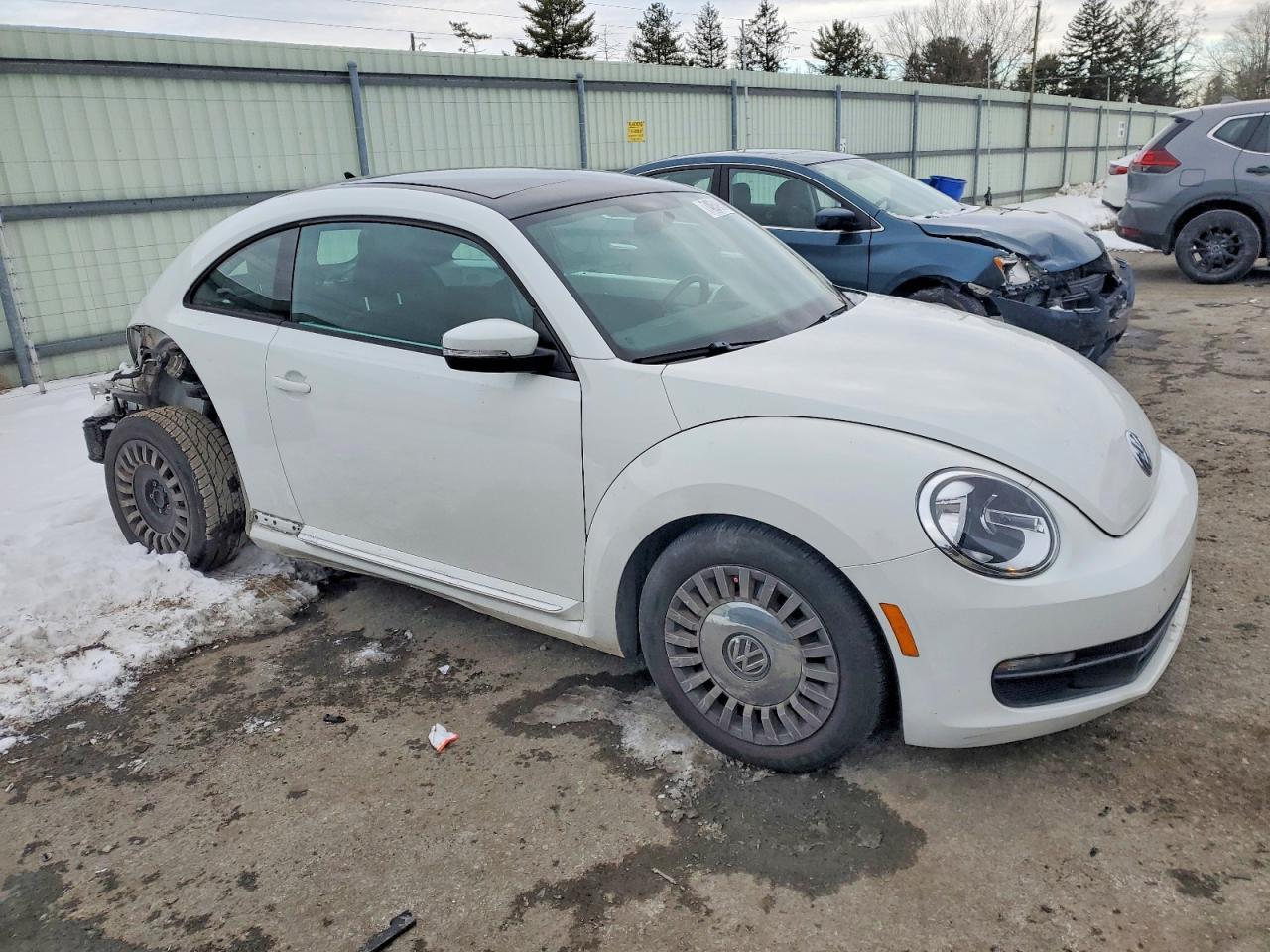2014 VOLKSWAGEN Beetle