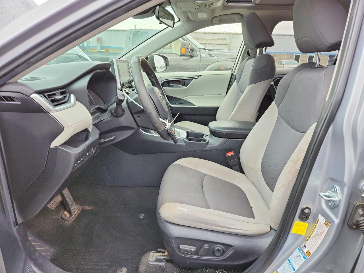 2019 TOYOTA RAV4