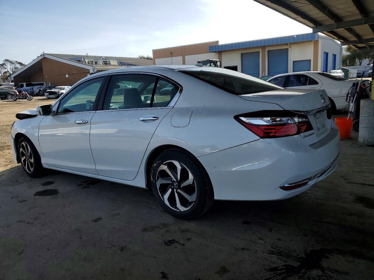 2016 HONDA ACCORD