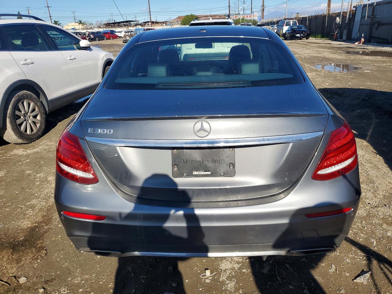 2018 MERCEDES-BENZ E-Class