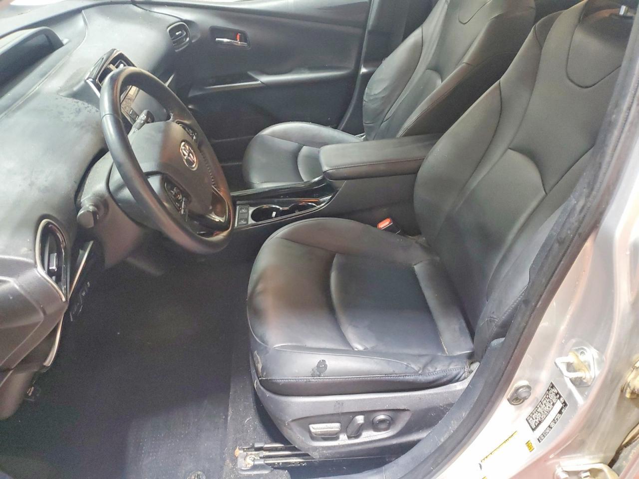2020 TOYOTA PRIUS
