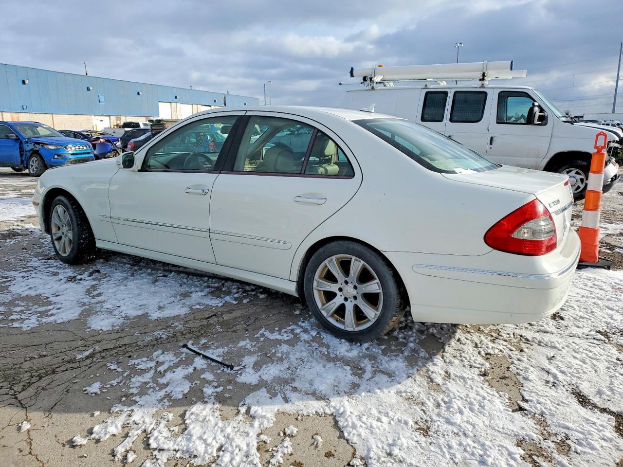 2009 MERCEDES-BENZ E-Class