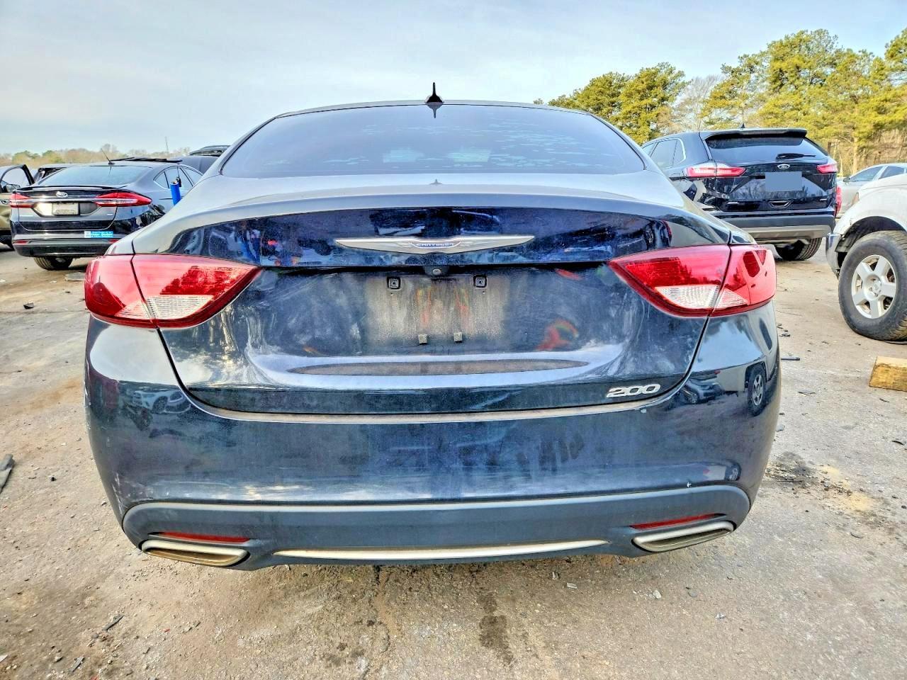 2016 CHRYSLER 200