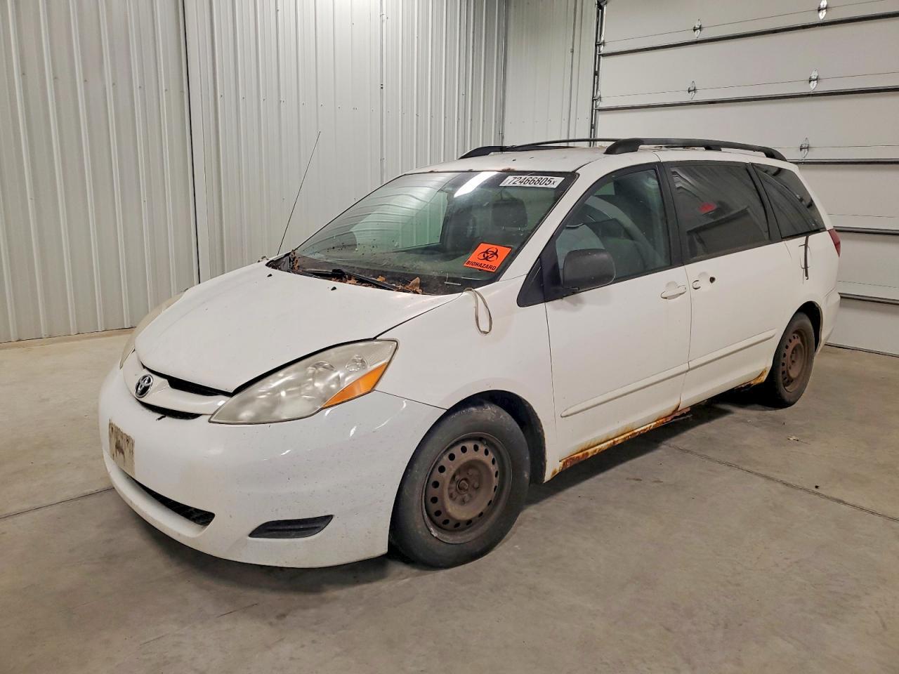 2008 TOYOTA SIENNA