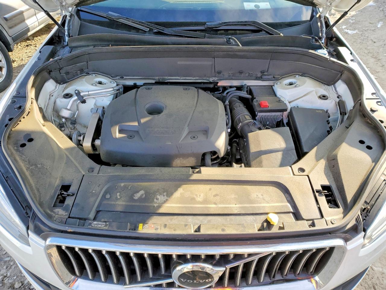 2020 VOLVO XC90