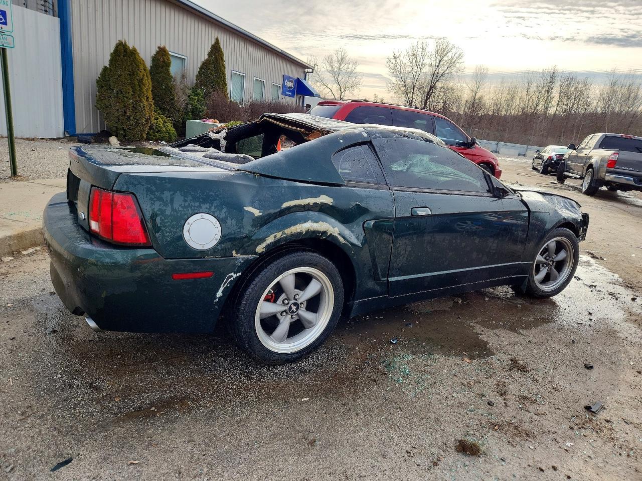 2001 FORD MUSTANG