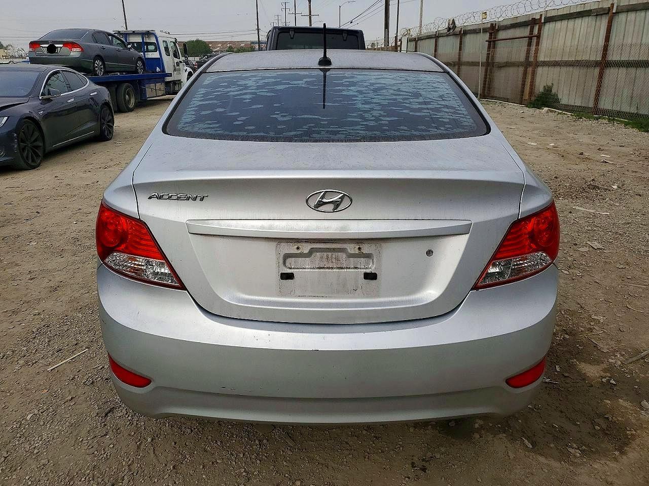 2012 HYUNDAI ACCENT