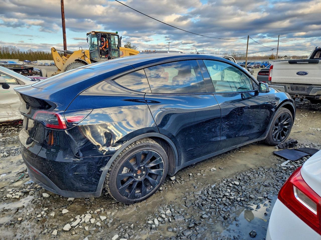 2023 TESLA MODEL Y