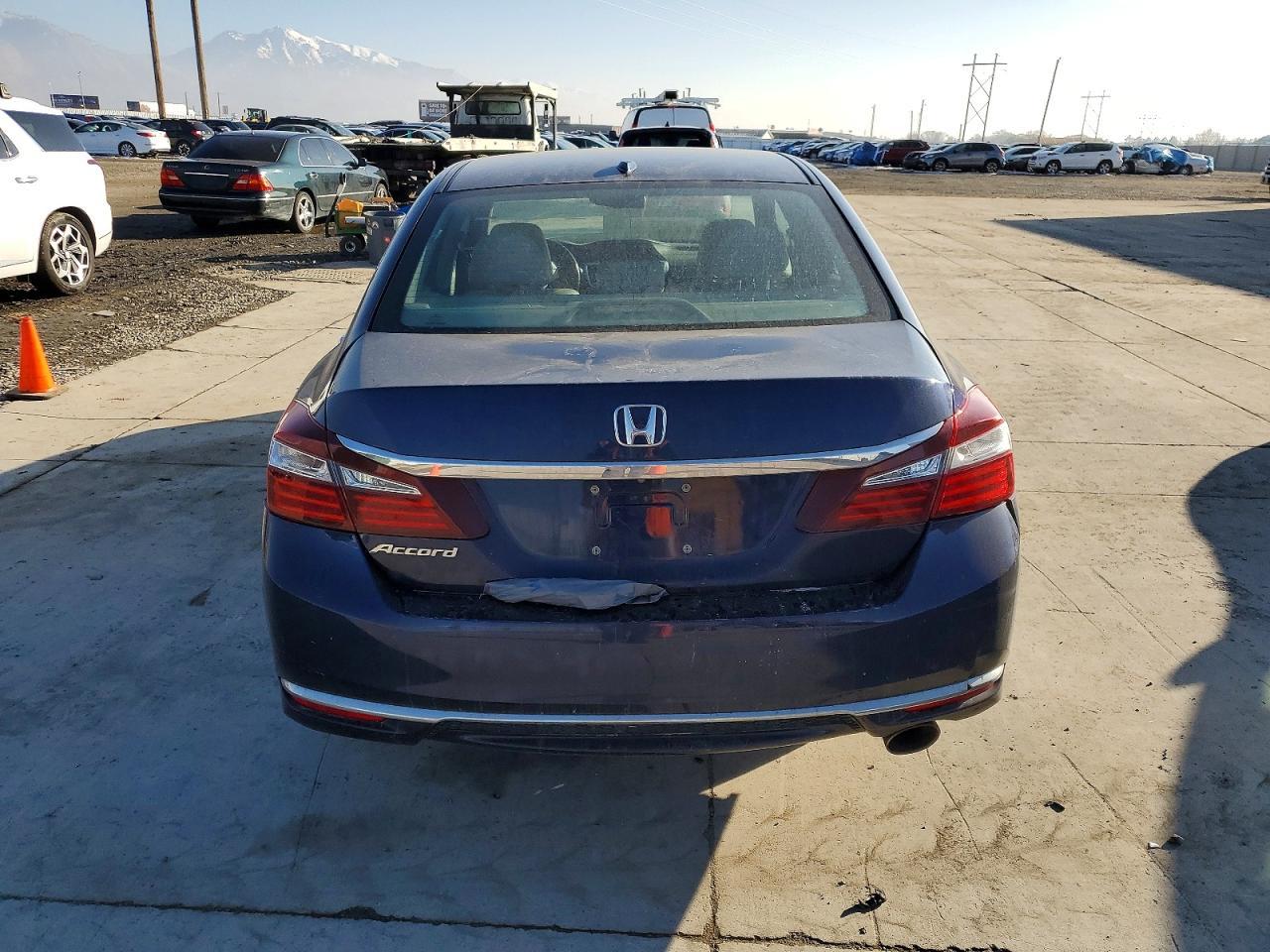 2016 HONDA ACCORD