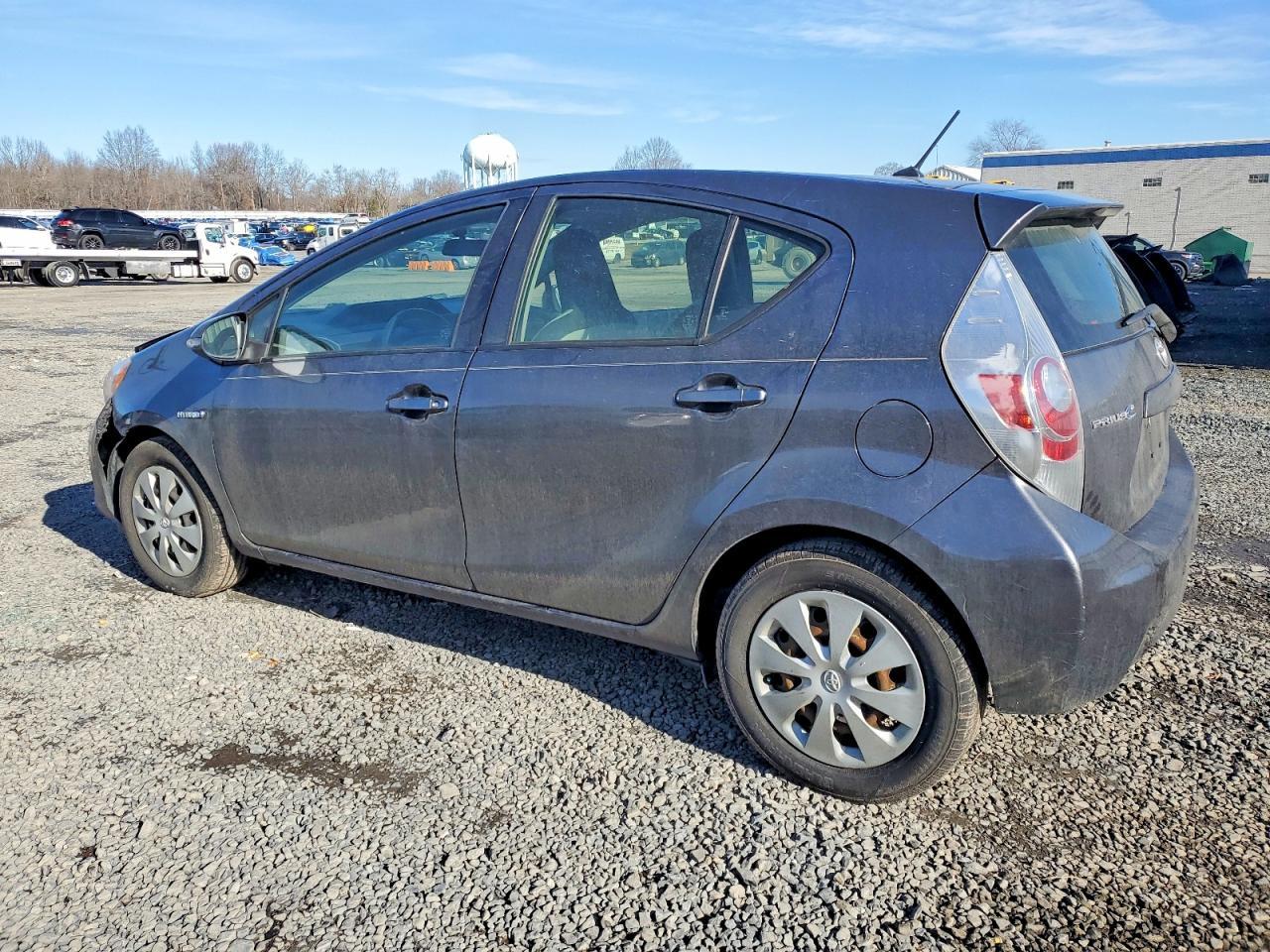 2014 TOYOTA Prius c