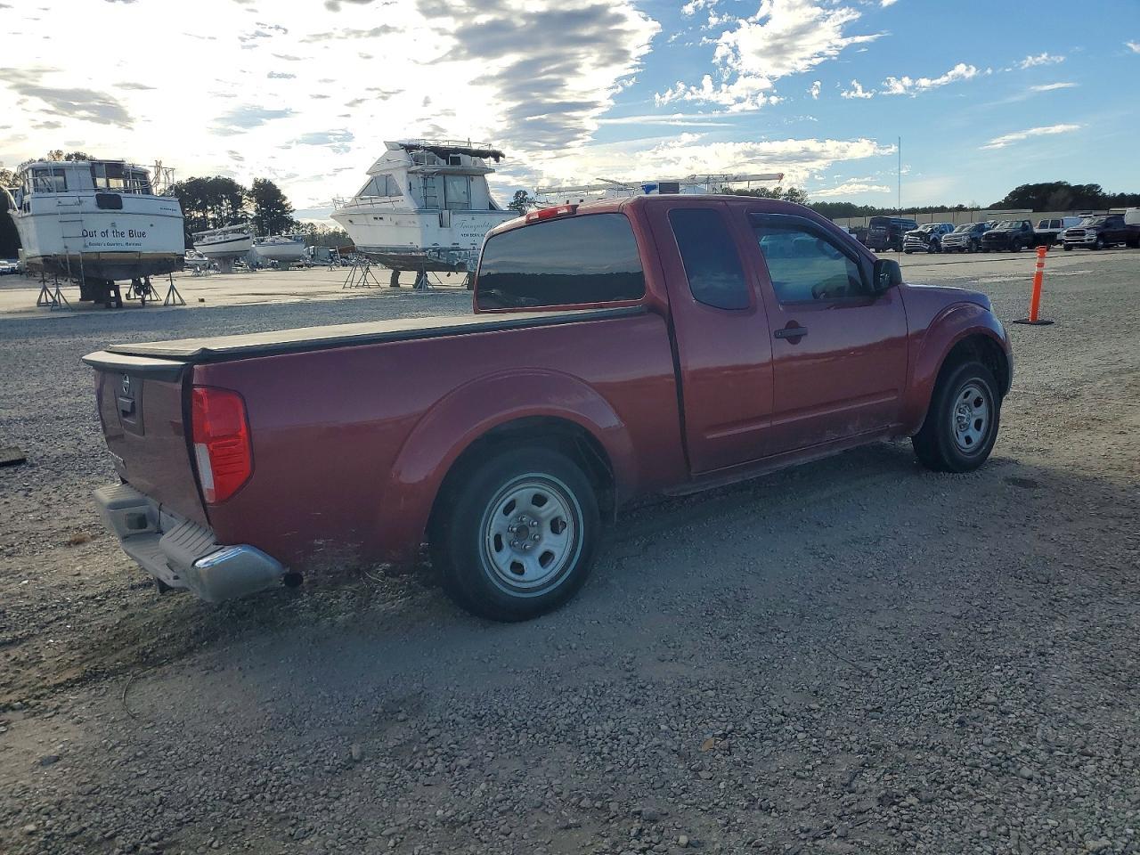 2015 NISSAN Frontier