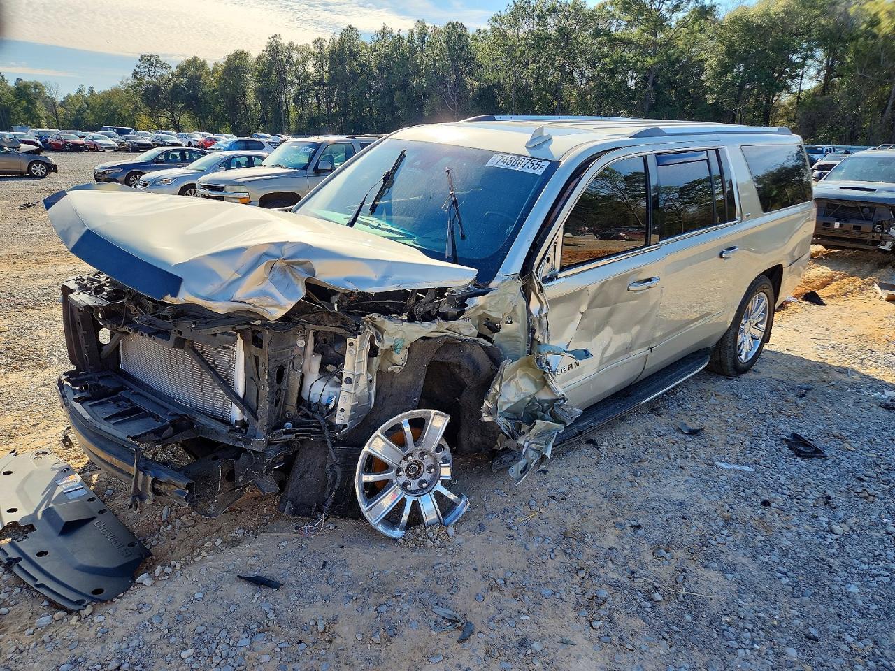 2016 CHEVROLET Suburban