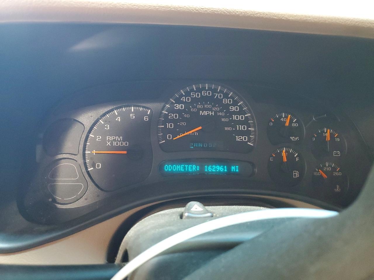 2003 CHEVROLET Suburban