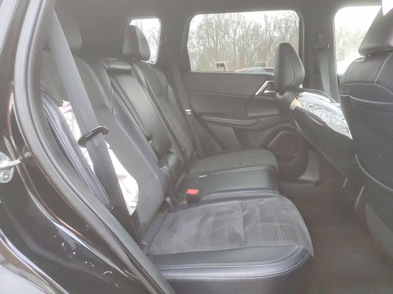 2024 MITSUBISHI outlander