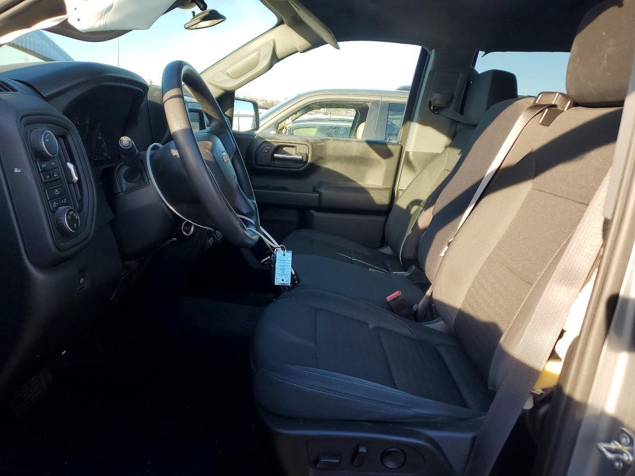 2023 CHEVROLET Silverado