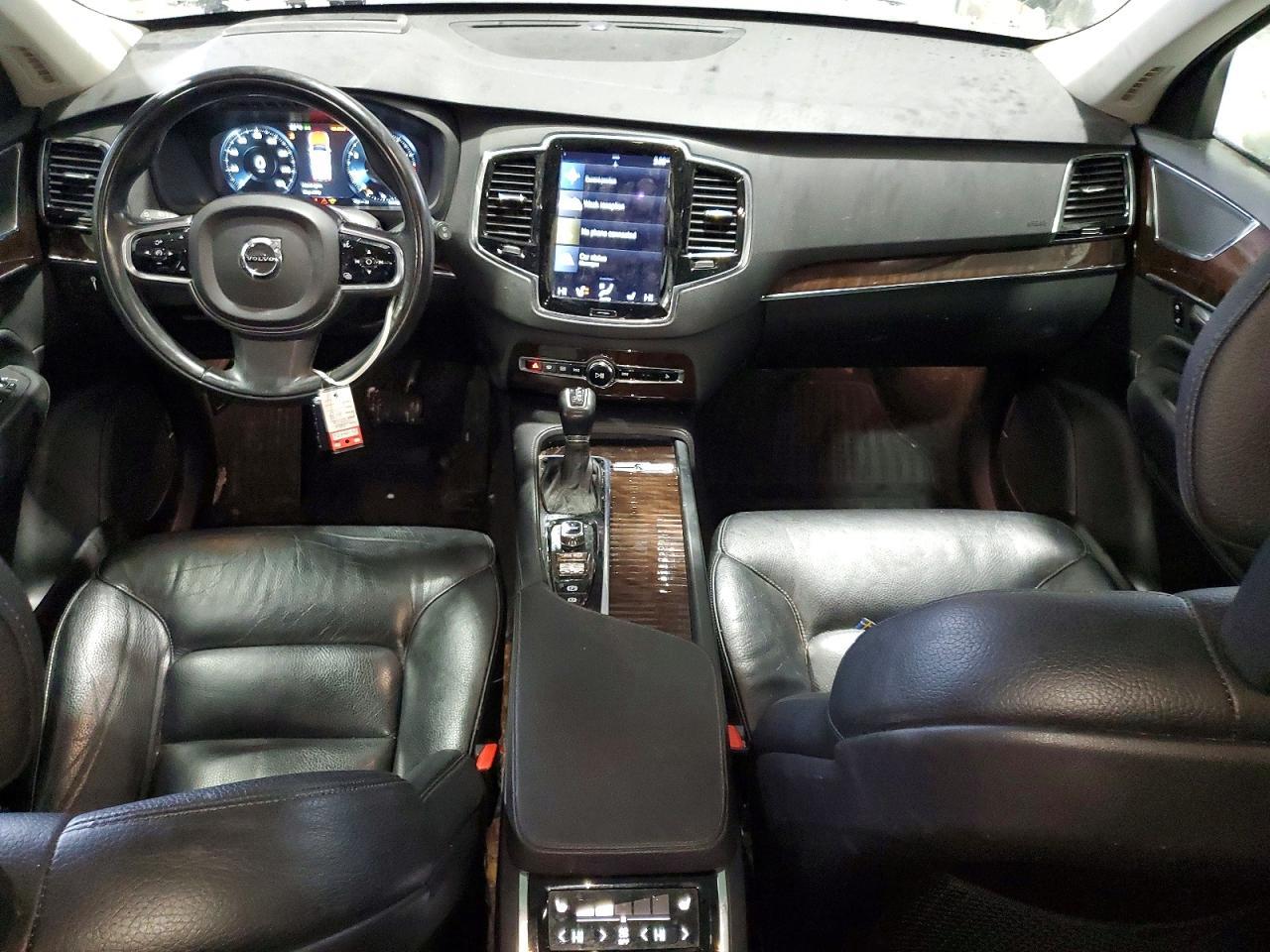 2016 VOLVO XC90