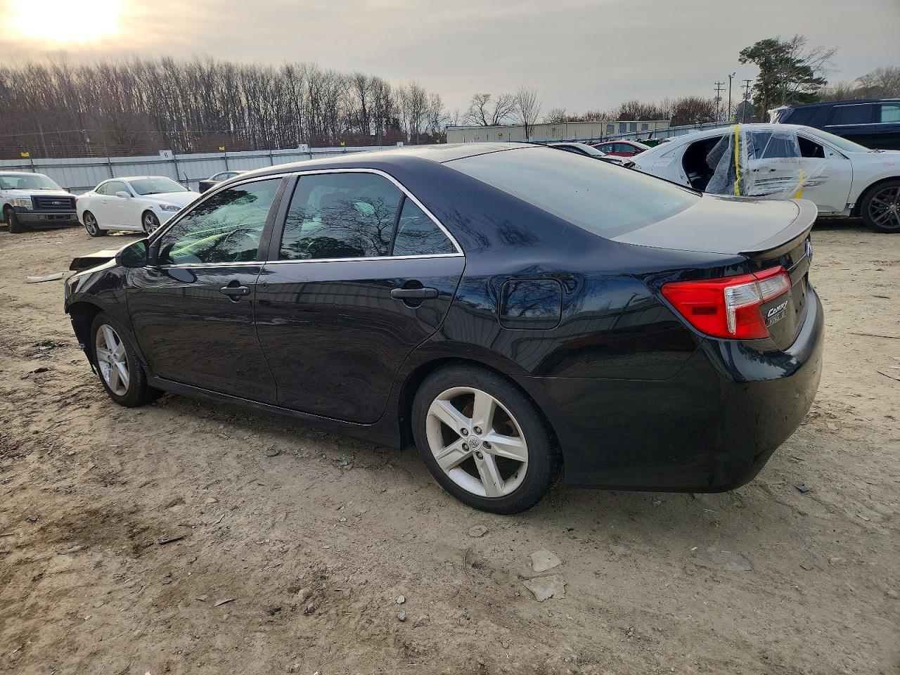 2012 TOYOTA CAMRY