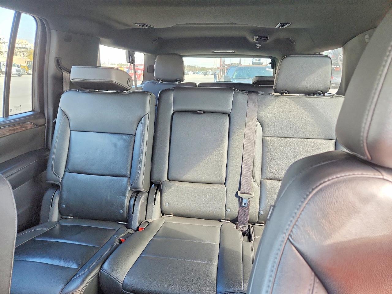 2022 CHEVROLET Suburban
