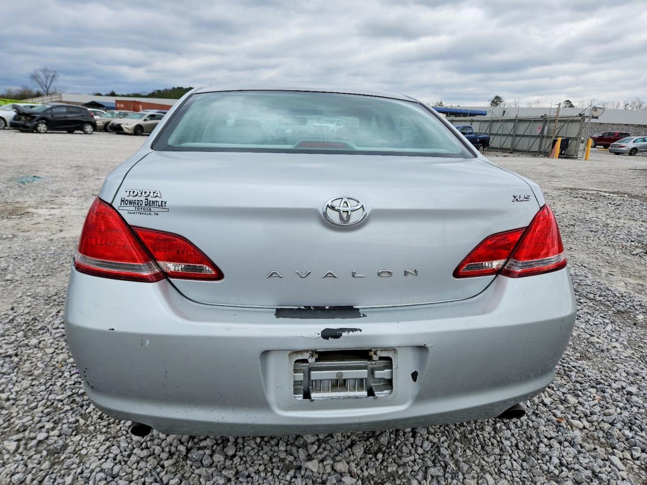 2006 TOYOTA Avalon