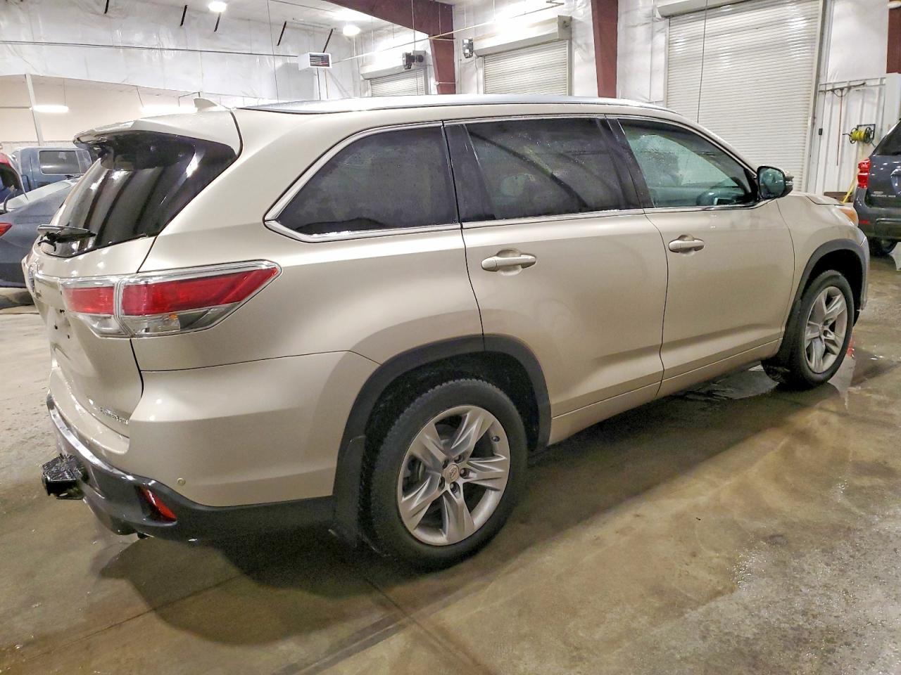 2014 TOYOTA HIGHLANDER