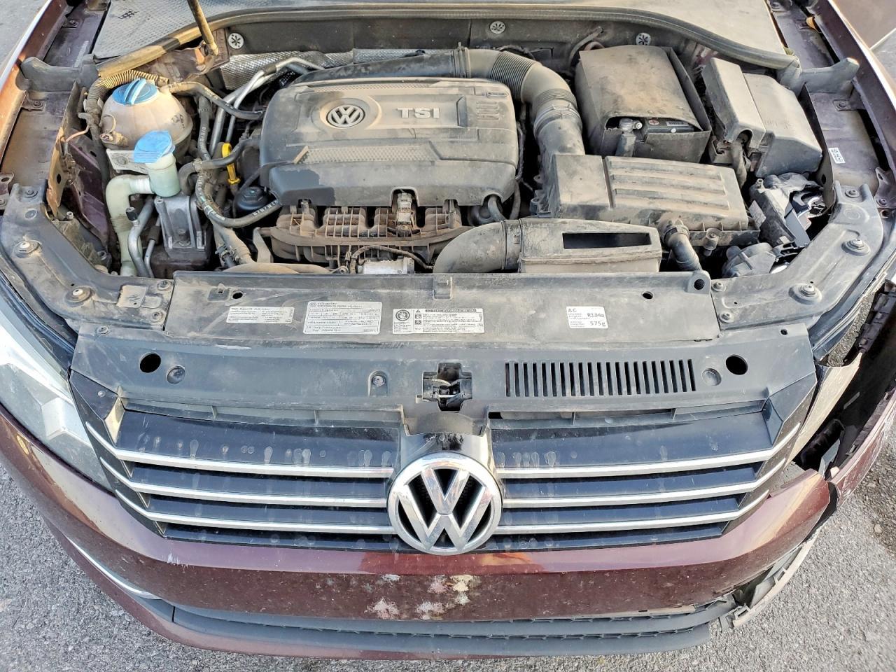 2014 VOLKSWAGEN Passat