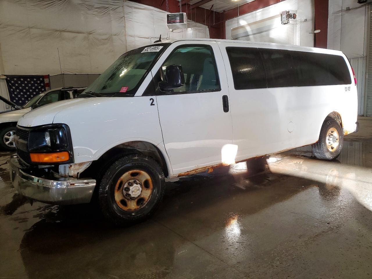 2013 CHEVROLET Express 3500