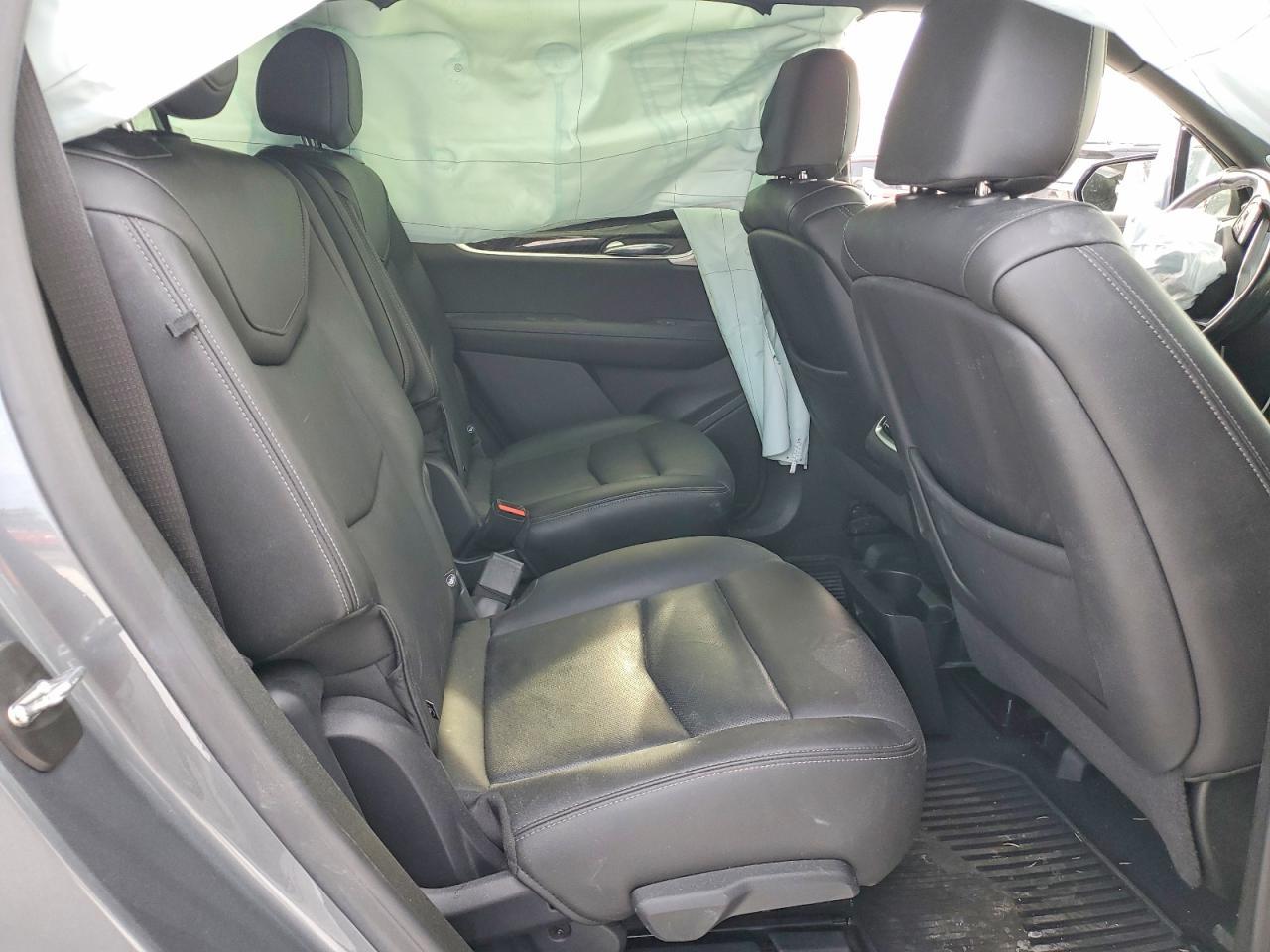 2022 CADILLAC XT6