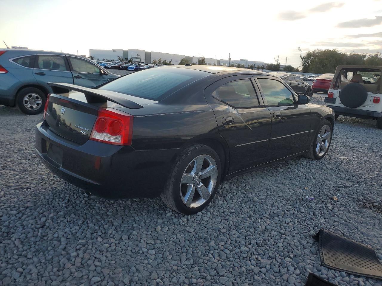 2010 DODGE CHARGER