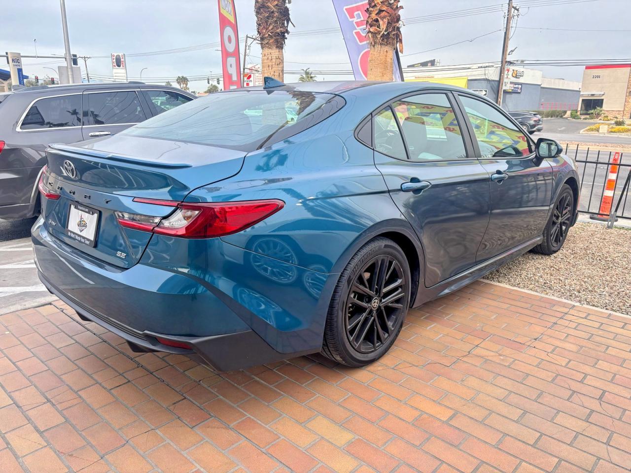2025 TOYOTA CAMRY