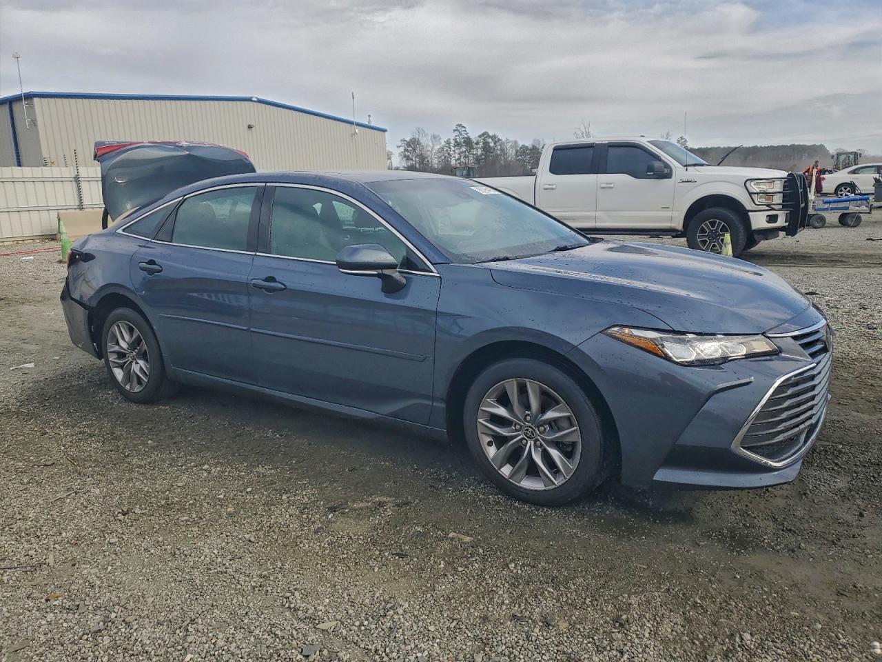 2022 TOYOTA Avalon