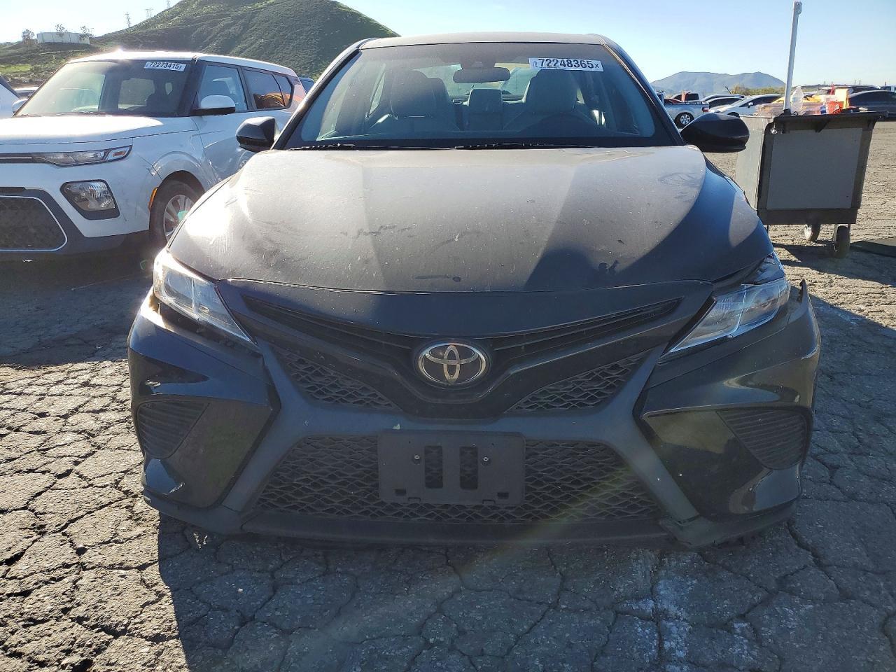 2018 TOYOTA CAMRY