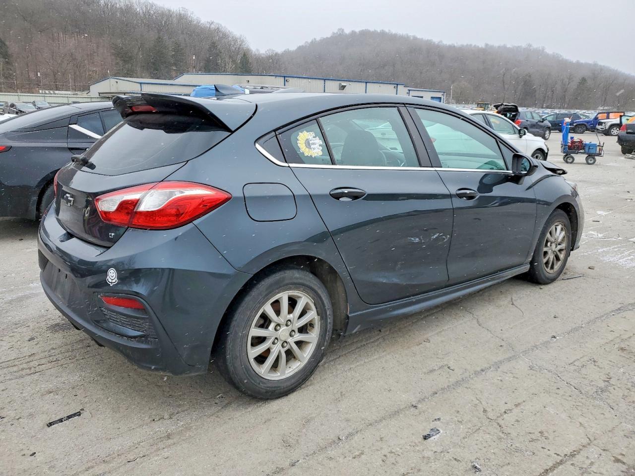 2017 CHEVROLET CRUZE