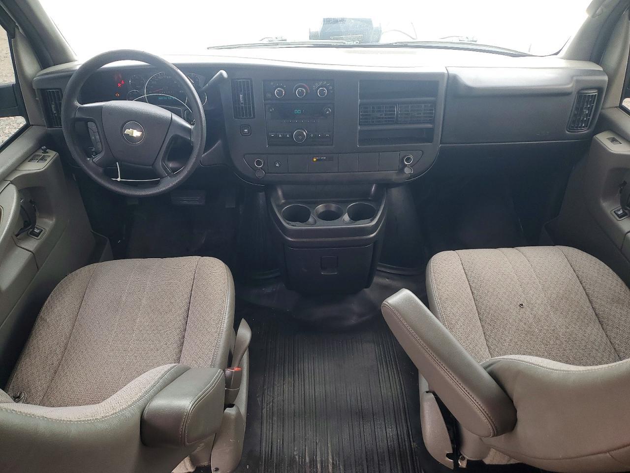 2013 CHEVROLET Express 1500