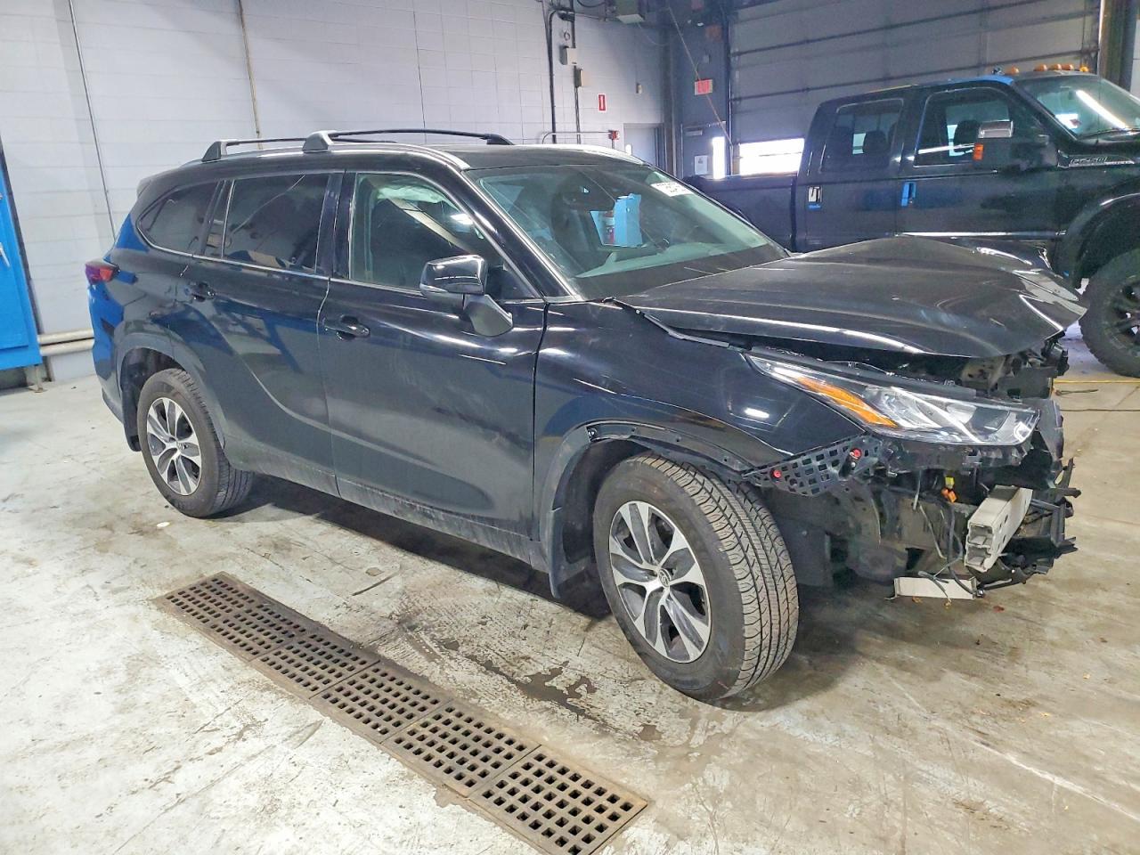 2020 TOYOTA HIGHLANDER