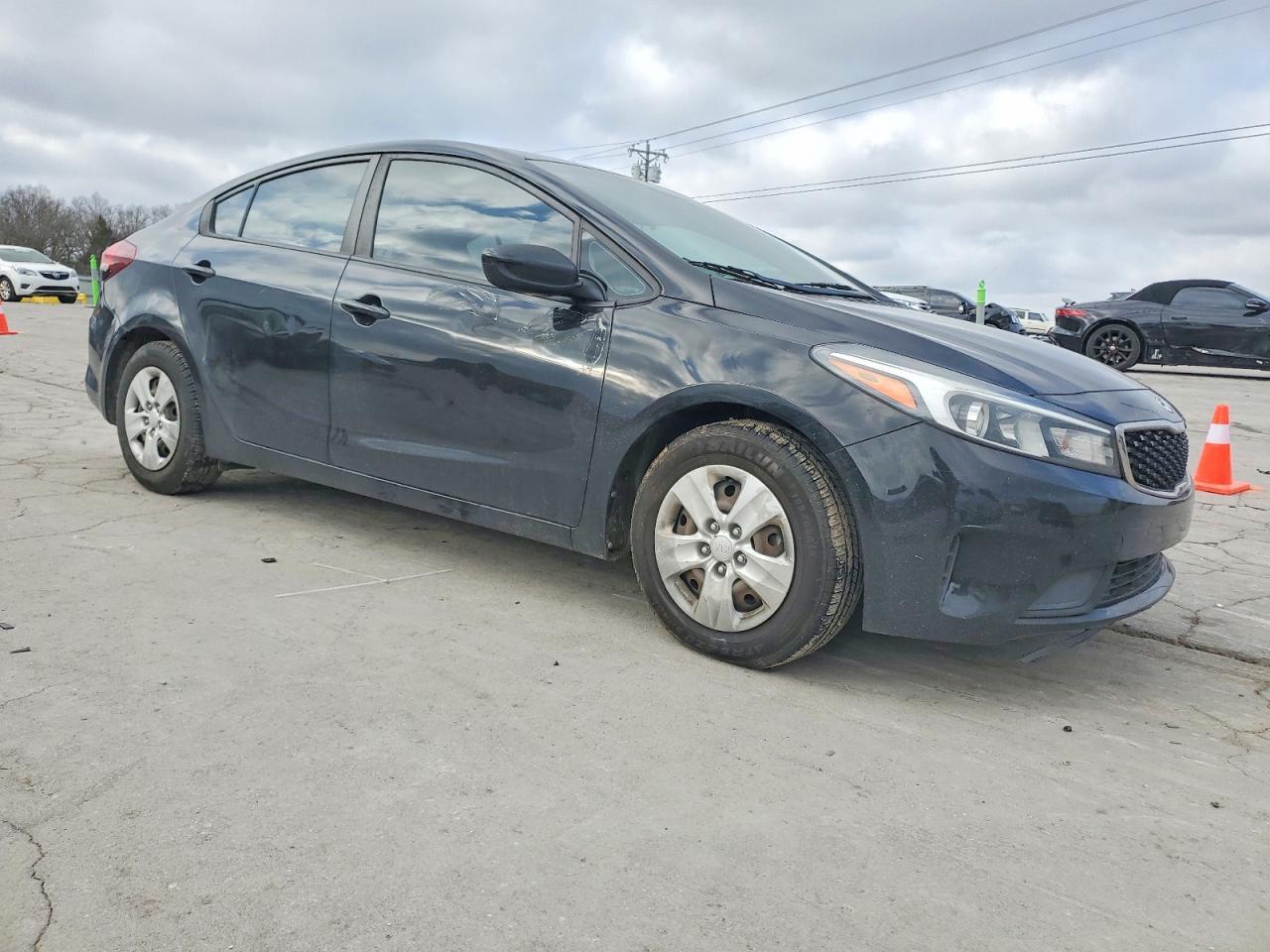 2017 KIA FORTE