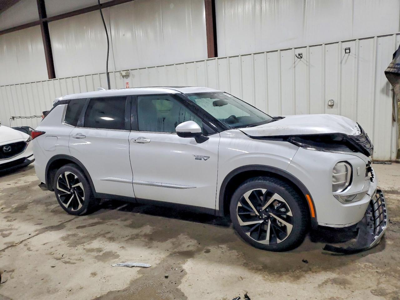 2025 MITSUBISHI outlander