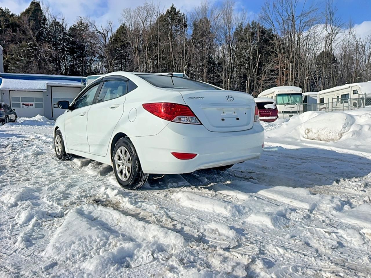 2014 HYUNDAI ACCENT