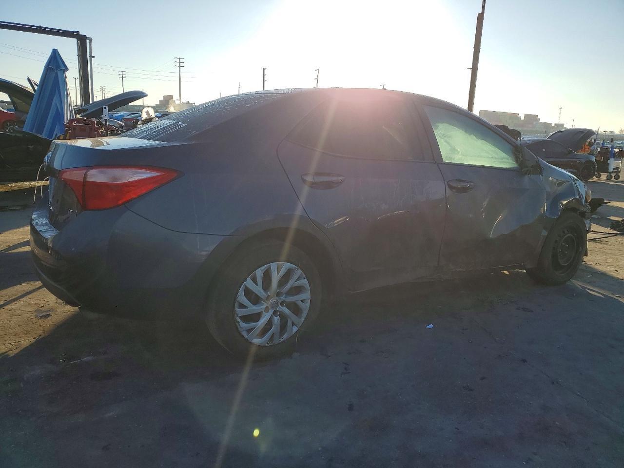 2018 TOYOTA COROLLA