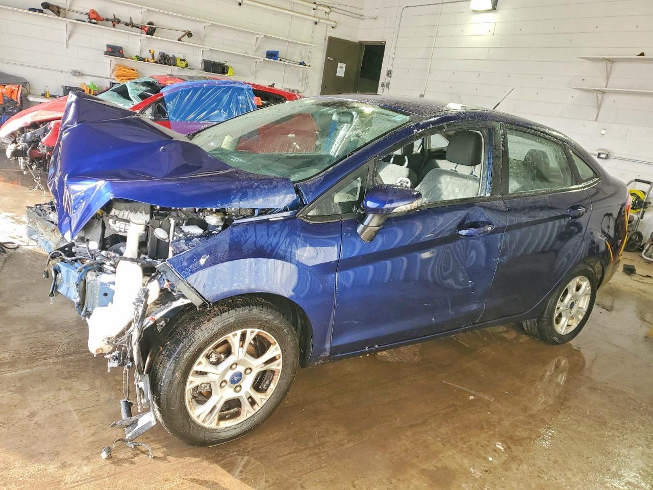 2016 FORD Fiesta